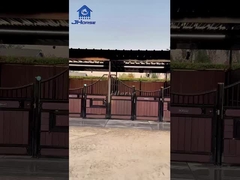 Ζυγισμένα άλογα με καλαμάκια και βαμβάκι