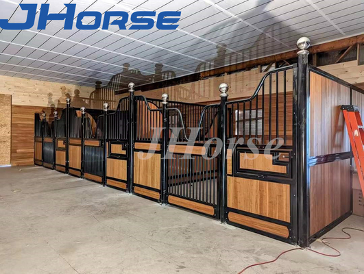 Εσωτερικός Strong Simple Portable Horse Stable 2,2 m 7,2 inch Προσαρμογή ύψους